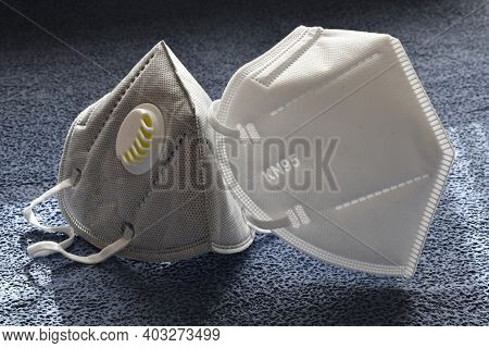 Kn95 Or N95 Mask With And Without Valve For Pm 2.5 And Virus Protection. Preventing The Spread Of Th