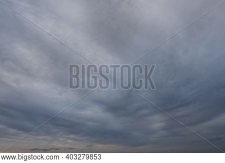 Dramatic Morning-sky For Sky Replacement, 17mm Mft, Wide-angle