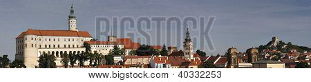 Panorama - Mikulov slot og Mikulov City