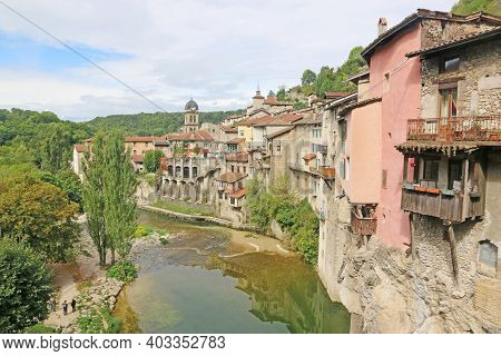 Pont-en-royons Village Ion The River Bourne N France
