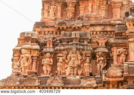 Hampi, Karnataka, India - November 5, 2013: Vijaya Vitthala Temple. Closeup Of 2 Statues Rows On Red