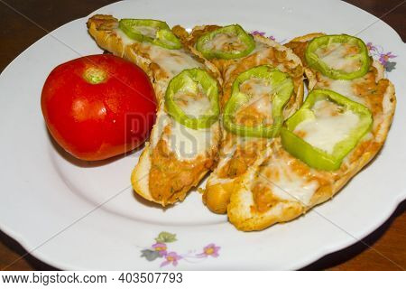 Crescents Willd With Parizer Or Paris Saucage Cream