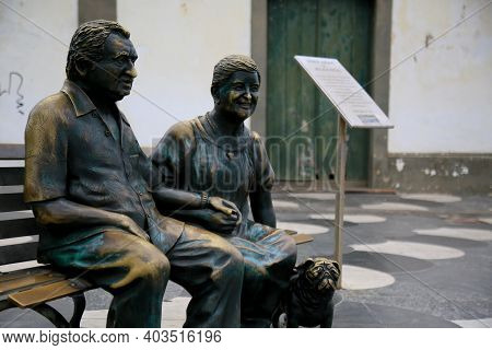 Sculpture Of Jorge Amado And Zelia Gattai