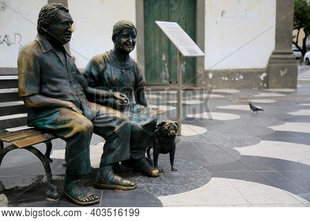 Sculpture Of Jorge Amado And Zelia Gattai