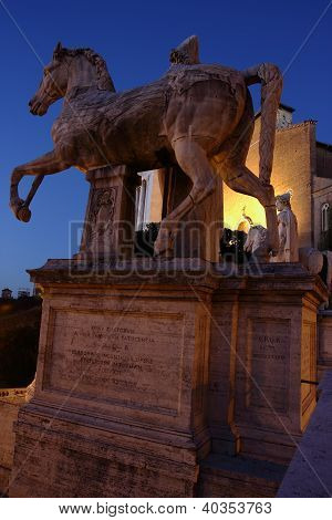 Dioscuri v noci