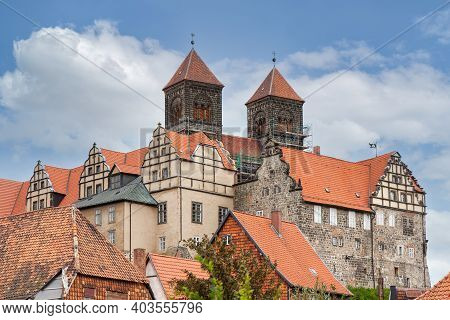 Castle Hill With Collegiate Church Of St. Servatius, Unesco World Heritage Site, In Quedlinburg, Ger