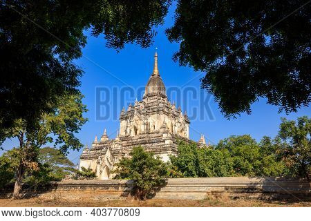 Shwedagon Pagoda With Lake Reflection At Night, Yangon,myanmar