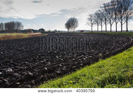 Zemědělské půdy, orání v křivkách