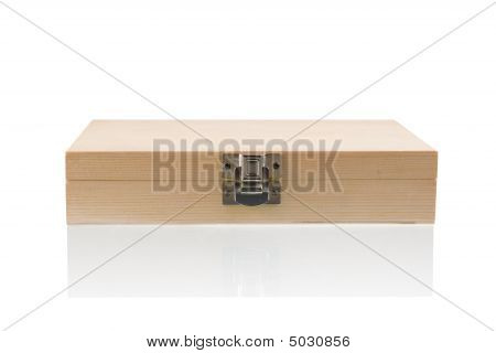 Dřevěný Box na pozadí zrcadlení