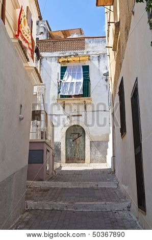 Alleyway. Rodi Garganico. Puglia. Italy.