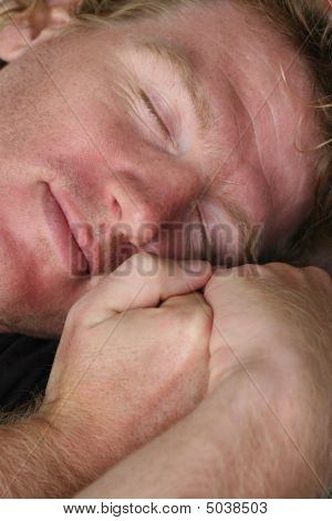 Homme endormi