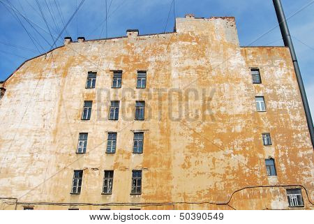 Big Yellow Wall