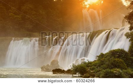 Detian Waterfall