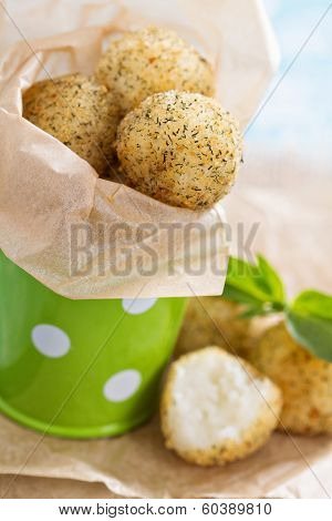 Vegan risotto arancini