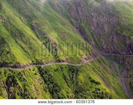 Road to Omalo