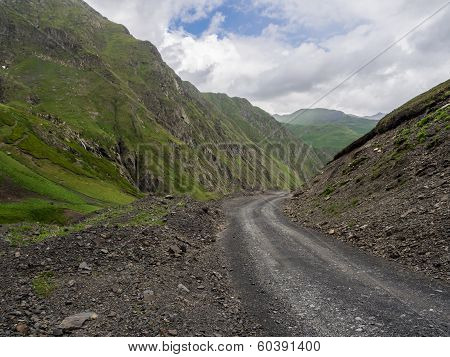 Road to Omalo