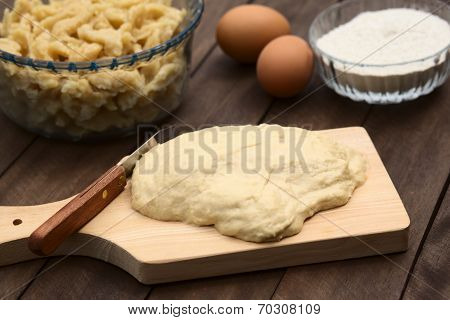 Preparing Hungarian Nokedli or Galuska