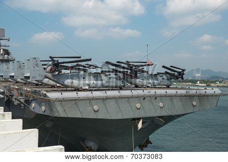 HONG KONG, CHINA - Sept 18:The U.S. amphibious assault ship USS Bonhomme Richard pulled in Hong Kong waters on Sept 18,2013 to get replenishment.Commissioned in 1998, the 40,500-ton vessel.