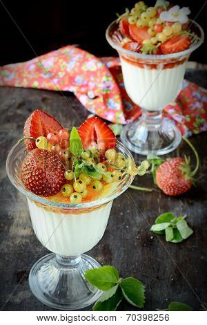 fruit jelly with berries
