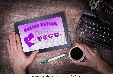 Online Dating On A Tablet