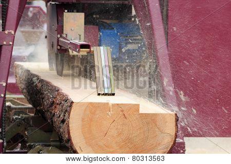 Sawing Boards From Logs