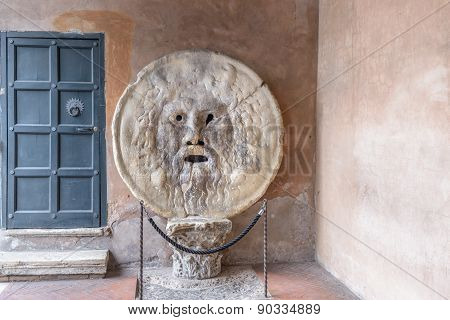 La Bocca Della Verità (english: The Mouth Of Truth)