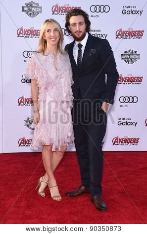 LOS ANGELES - APR 14:  Aaron Taylor-Johnson & Sam Taylor-Johnson arrives to the Marvel's 