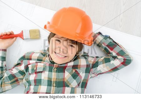 Little boy doing renovation
