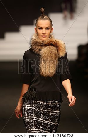 Adl Cengiz Abazoglu Catwalk
