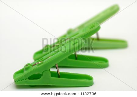 Yeşil clothespins dönüştürün