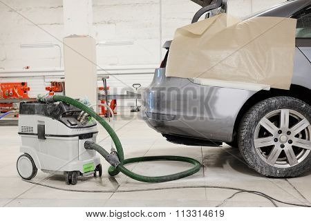 sanding machine in the body shop