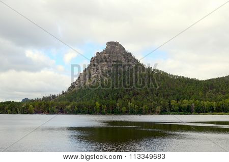 Okzhetpes Rock And Lake Borovoe, State National Natural Park 
