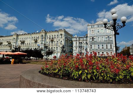 Theatre Square, Kiev