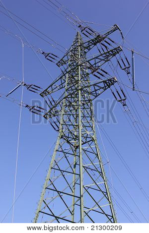 Power Line Pylon med elektrisk udstyr