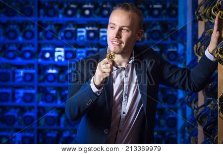 miner bitcoin cryptocurrency farm mining virtual money