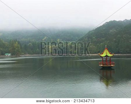 Jiangnan's water, lofty mountains, mountains and rivers, let pepole in ecstasies.