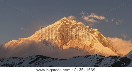Taboche And Cholatse Summits And Sunrise