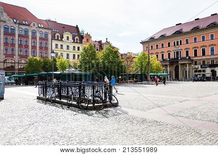 People On Square Plac Solny In Wroclaw City