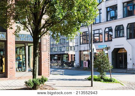 Schaarsteinweg And Herrengraben In Hamburg City