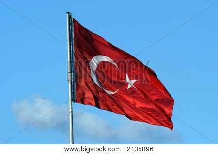 Tyrkisk rødt Flag med hvid stjerne og månen