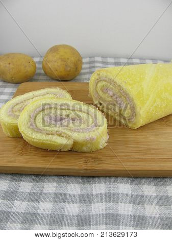 Filled glutenfree biscuit roll from potato flour