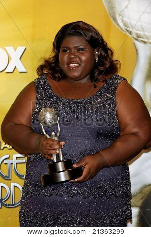 로스 앤젤레스-2 월 26 일: Gabourey Sidibe 41 NAACP 이미지 어워드-열린 프레스 룸에는