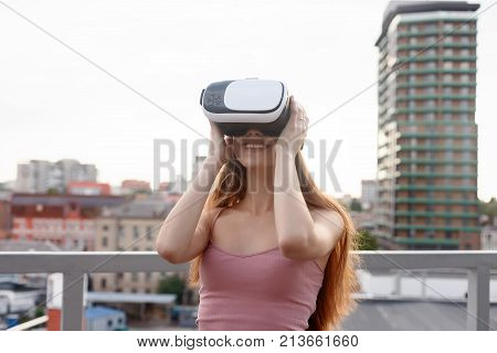 Amazed Young Beautiful Girl Using New Vr Technology