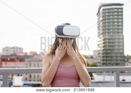 Amazed Young Beautiful Girl Using New Vr Technology
