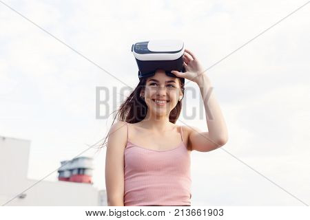 Amazed Young Beautiful Girl Using New Vr Technology