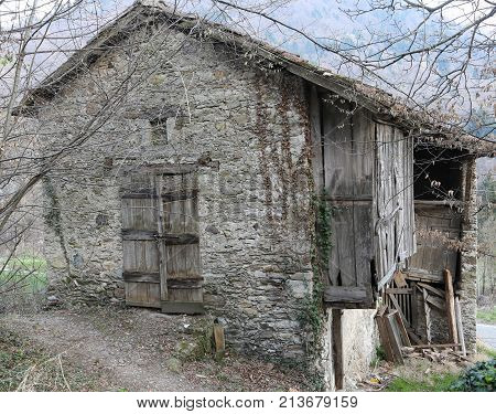 Abandoned Wooden House Make Also With Stones