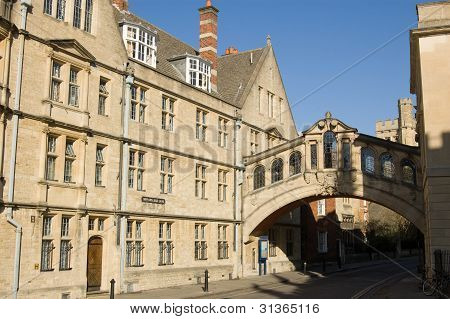 Hertford College, Universidad de Oxford