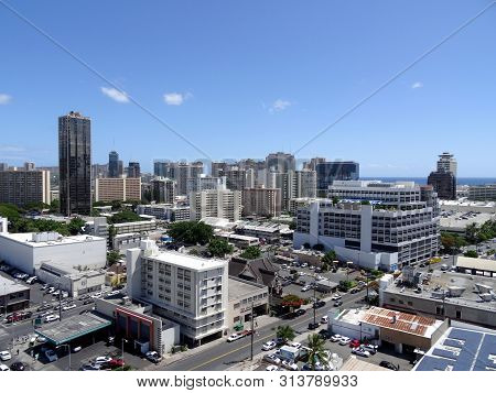 Honolulu - September 8, 2017: Aerial Of Honolulu Ala Moana Area With Mcdonalds, Gas Station, Buildin