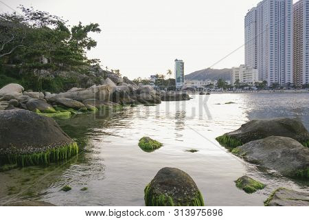 Stone Garden Or Beach Nui Hon Chong, Vietnam. A Place Popular Among Tourists In Nha Trang. Pile Of S