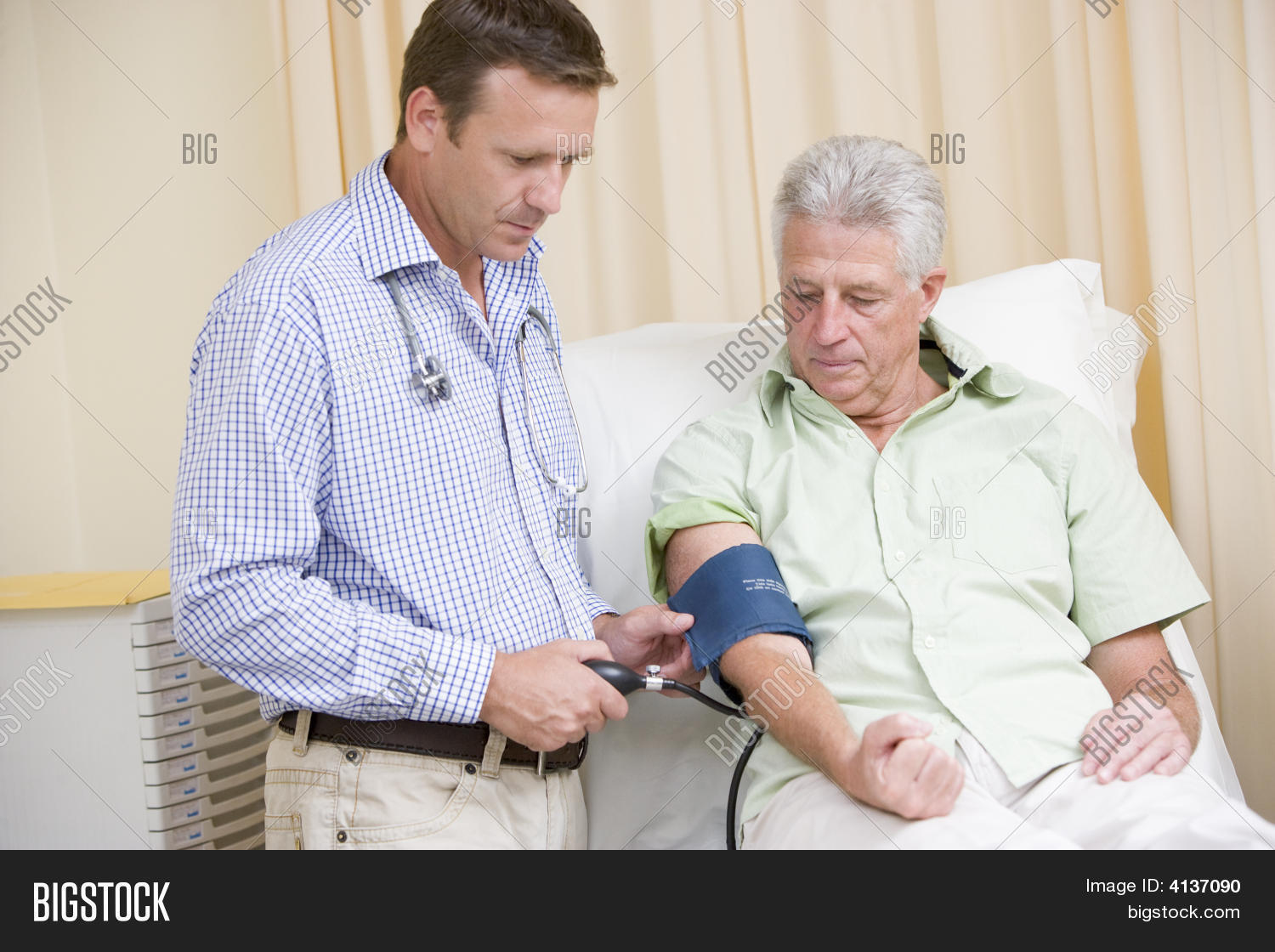 Doctor Checking Man'S Image & Photo (Free Trial) | Bigstock